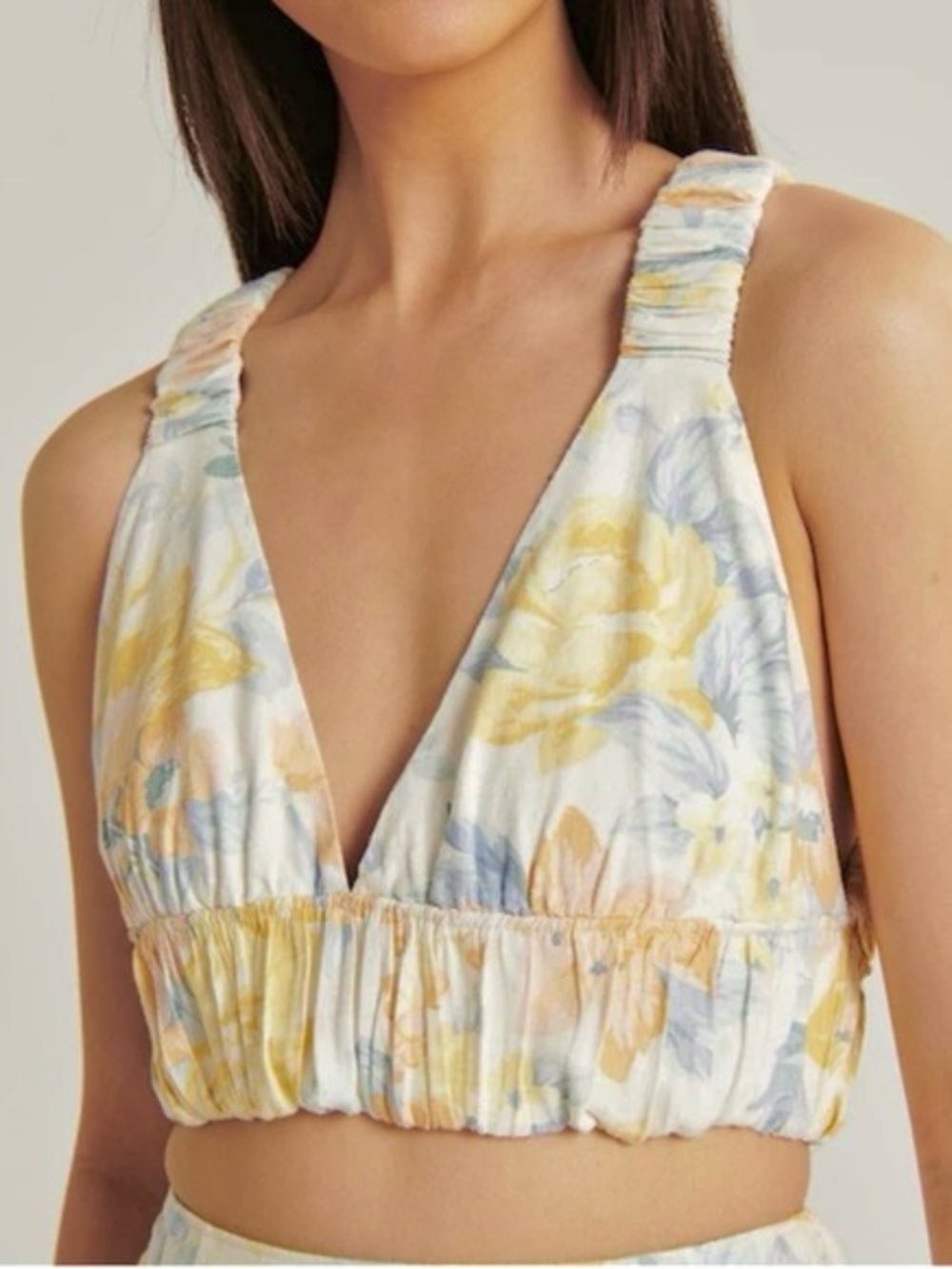 NEW Abercrombie & Fitch White Yellow Blue Floral V-Neck Scrunch crop top